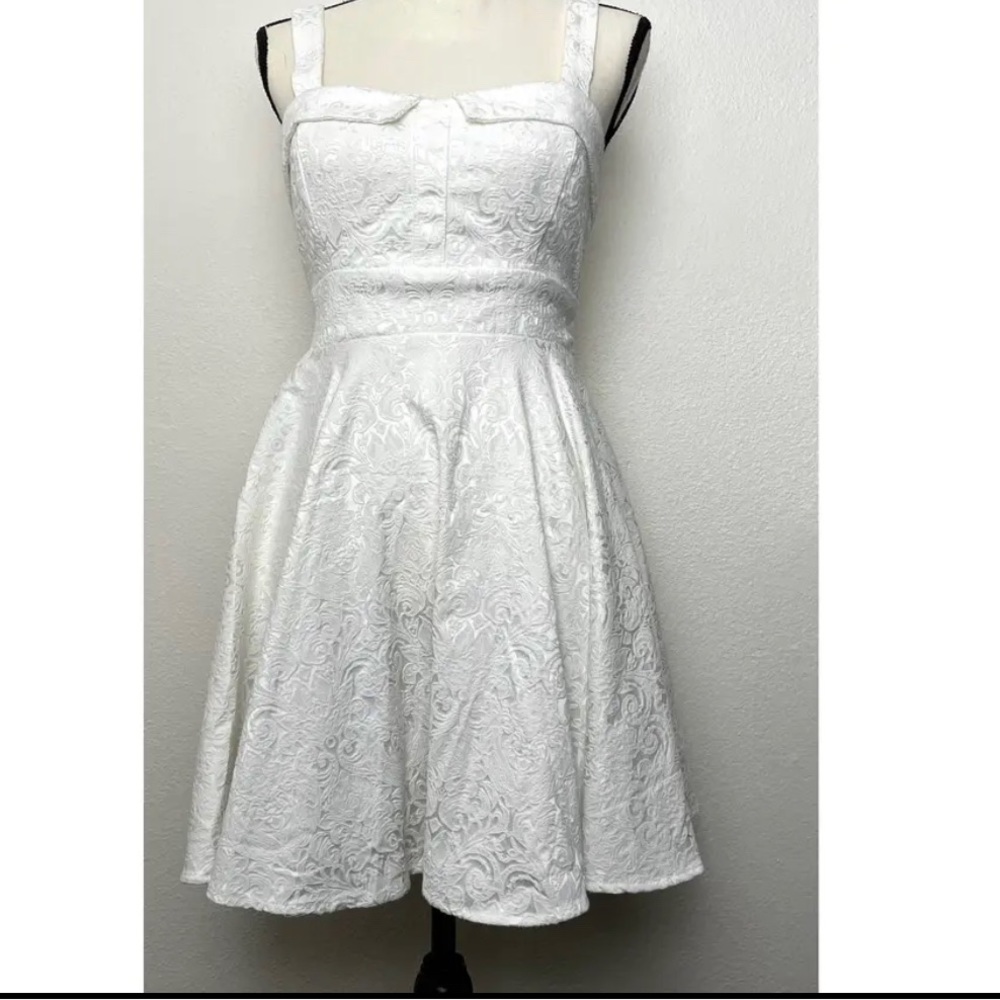 Ixia Pin up softcloth white dress size small